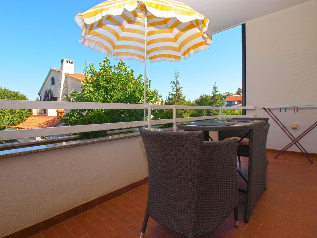 Apartments Zorka 1421 Pjescana Uvala Εξωτερικό φωτογραφία