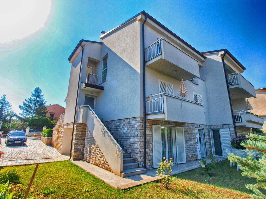 Apartments Zorka 1421 Pjescana Uvala Εξωτερικό φωτογραφία